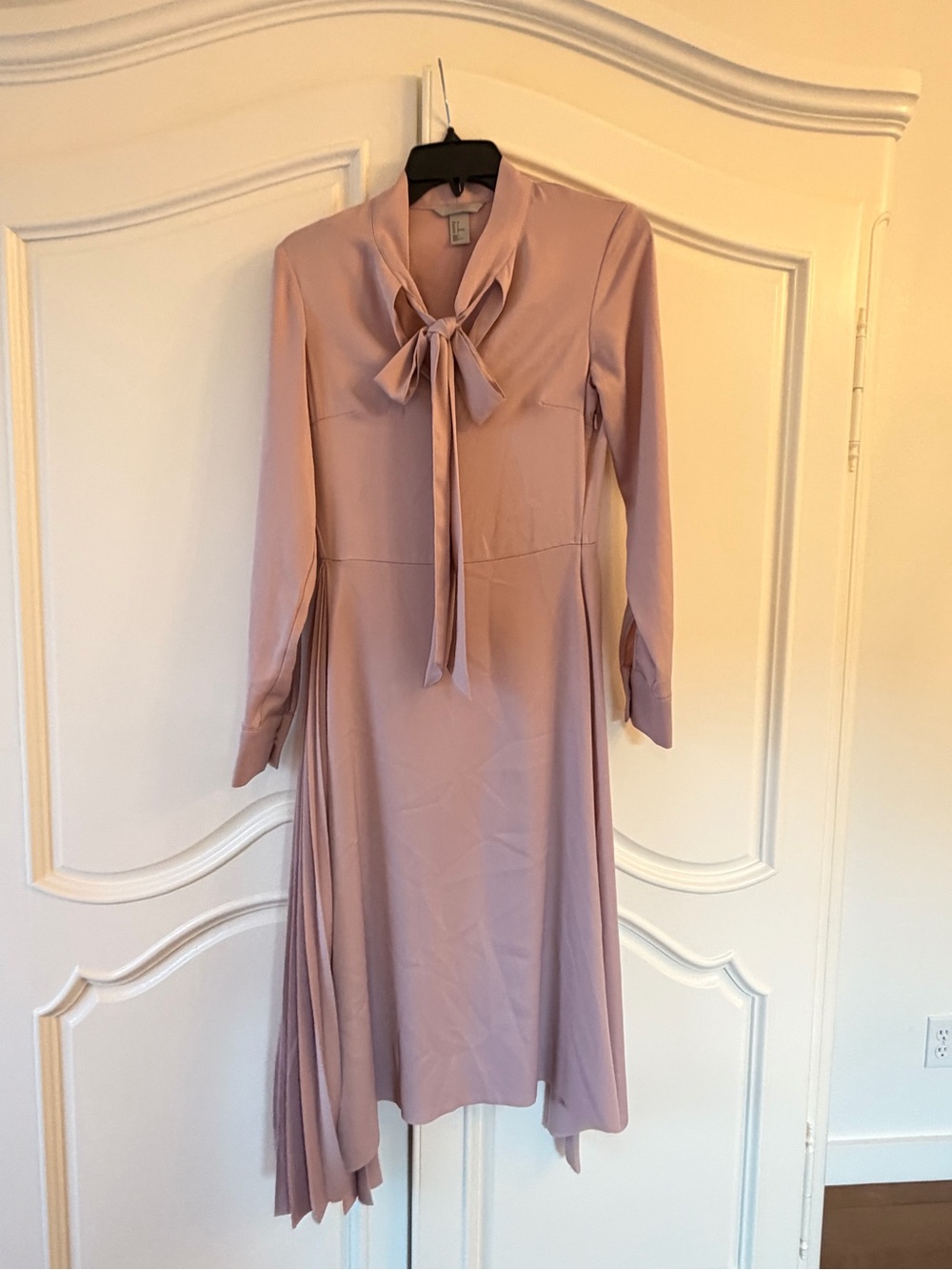 H&M Dusty Pink Long-Sleeve Tie-Neck Midi Dress